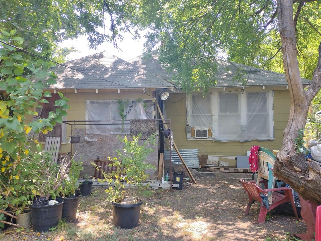 5631 East Side Avenue Property Photo 2