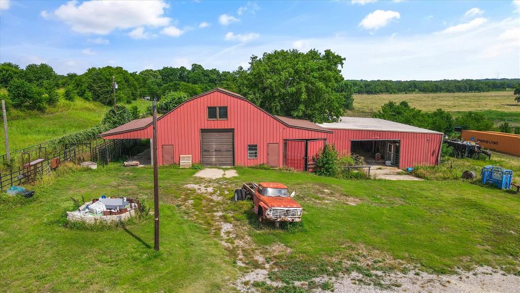 803 S Highway 175 Property Photo 9
