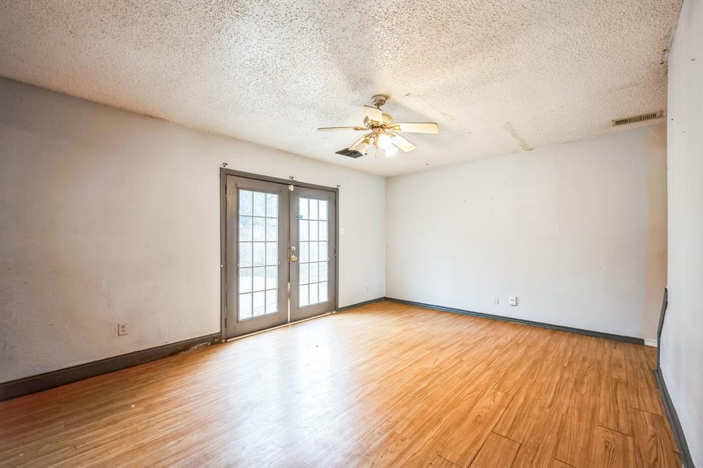 816 Hillcrest Drive Property Photo 22