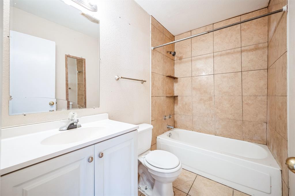 816 Hillcrest Drive Property Photo 24