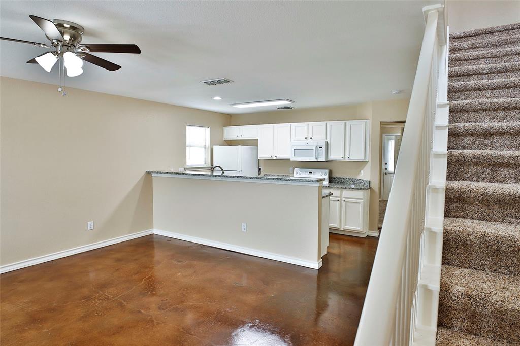 7715 Stanley Court Property Photo 4