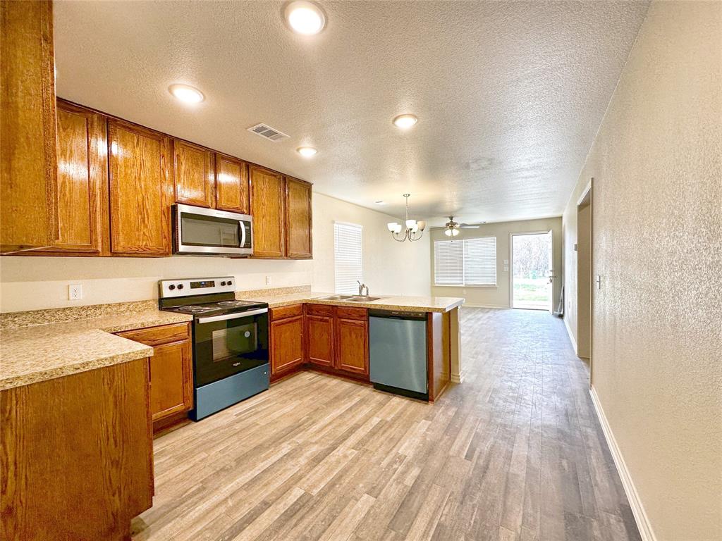 303 Sw 14th Avenue Property Photo 6