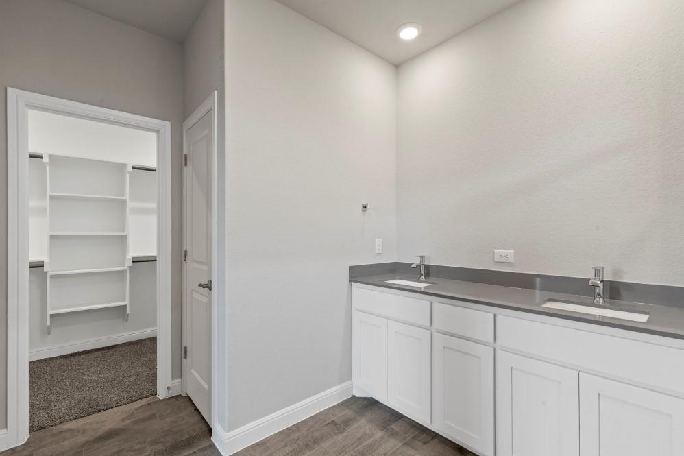 208 Dunmore Drive Property Photo 21
