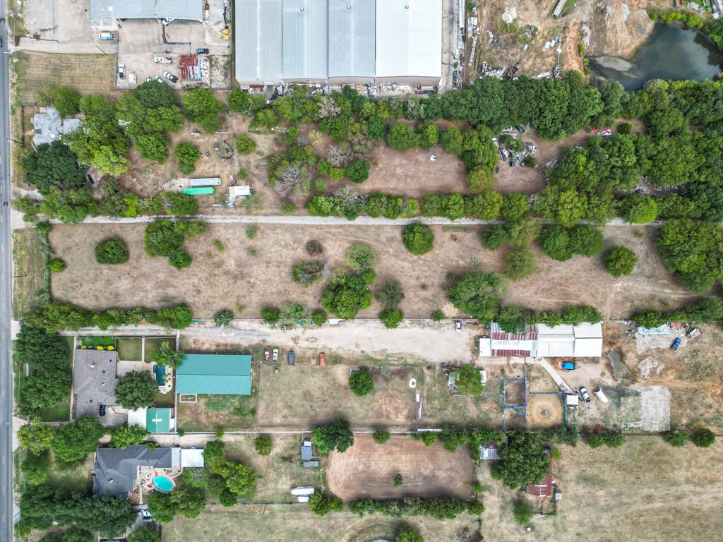 1830 Se Woody Road Property Photo 8