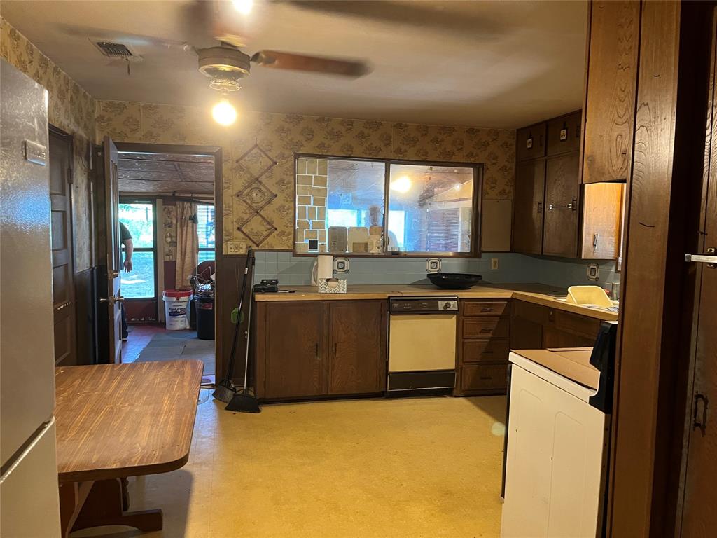 7687 Fm 17 Property Photo 13