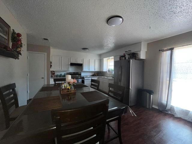 4404 Willow Crest Drive Property Photo 5