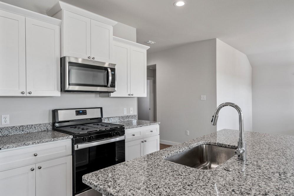 6901 Journey Lane Property Photo 5