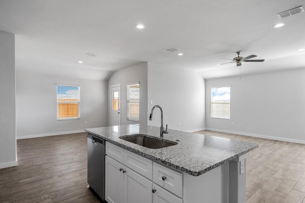 6901 Journey Lane Property Photo 7