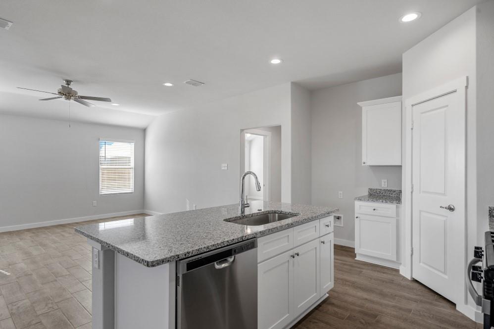 6901 Journey Lane Property Photo 9
