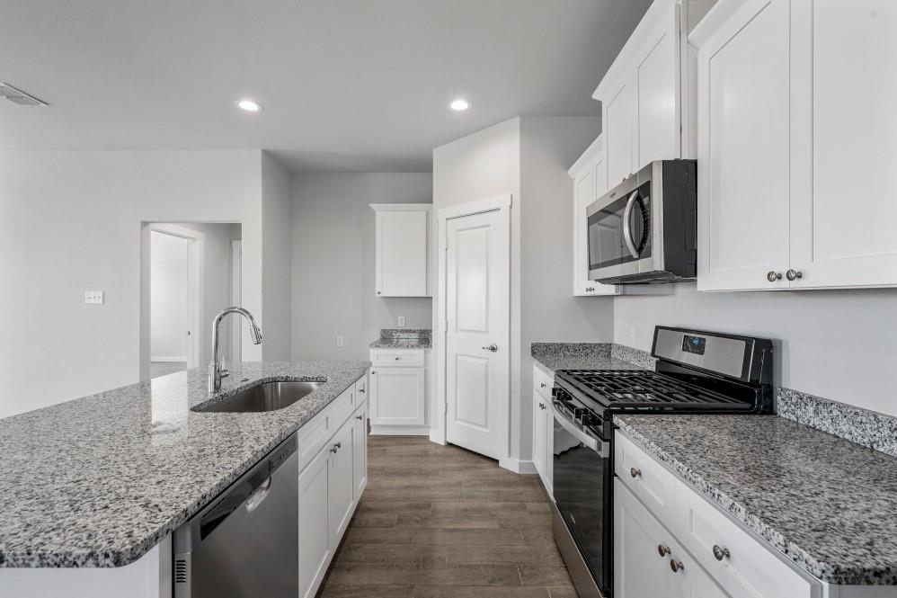 6901 Journey Lane Property Photo 10