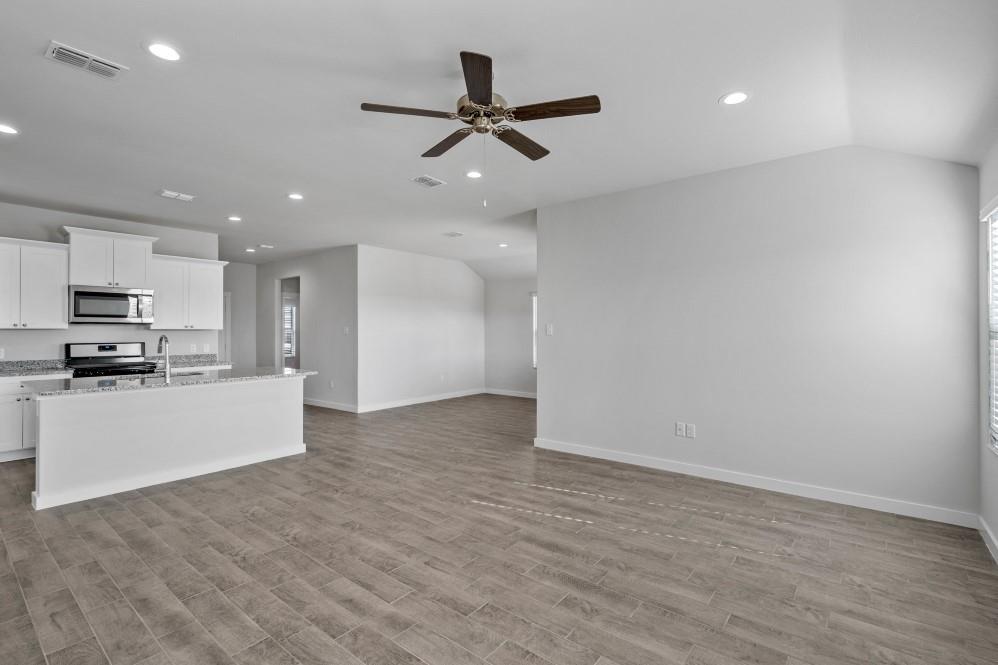6901 Journey Lane Property Photo 11