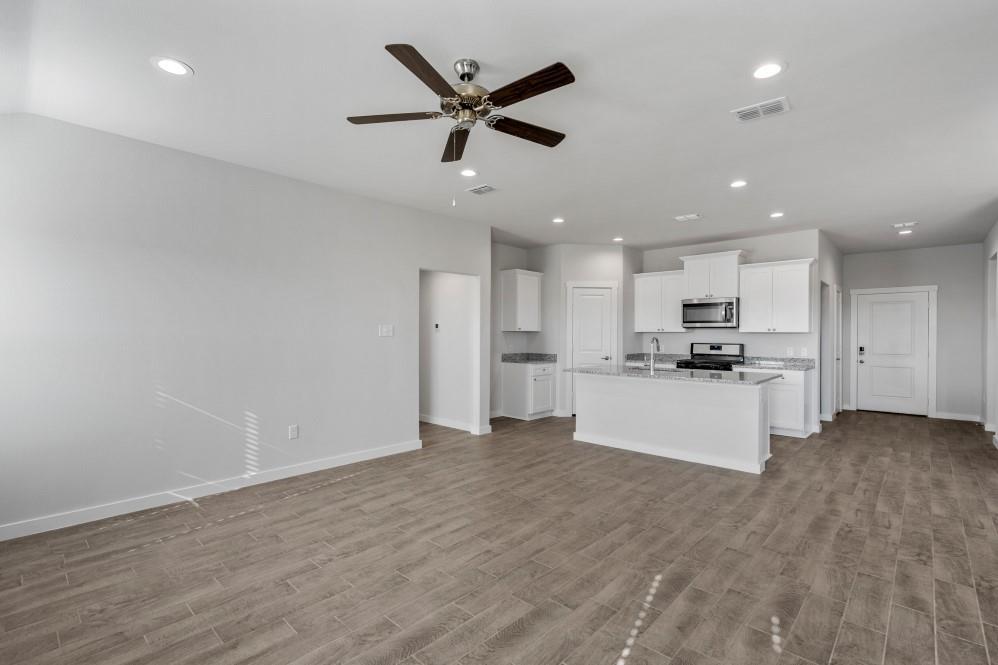 6901 Journey Lane Property Photo 12
