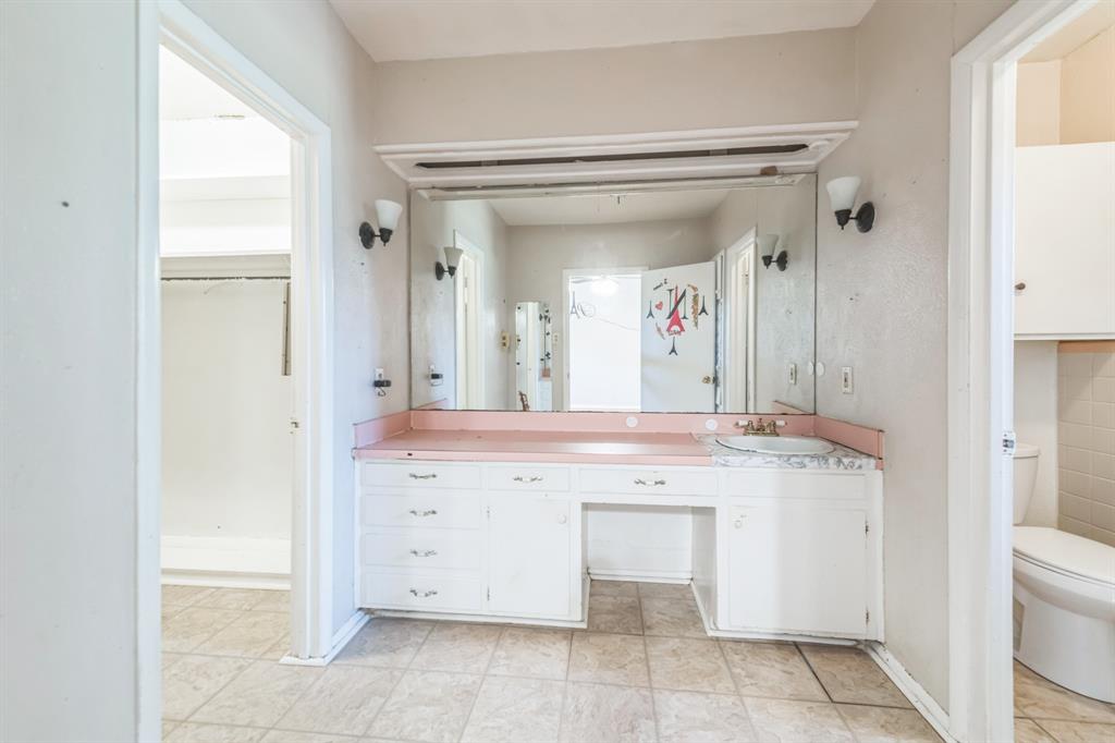 5621 Maceo Lane Property Photo 22