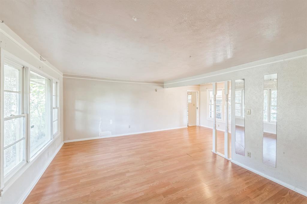 5621 Maceo Lane Property Photo 27