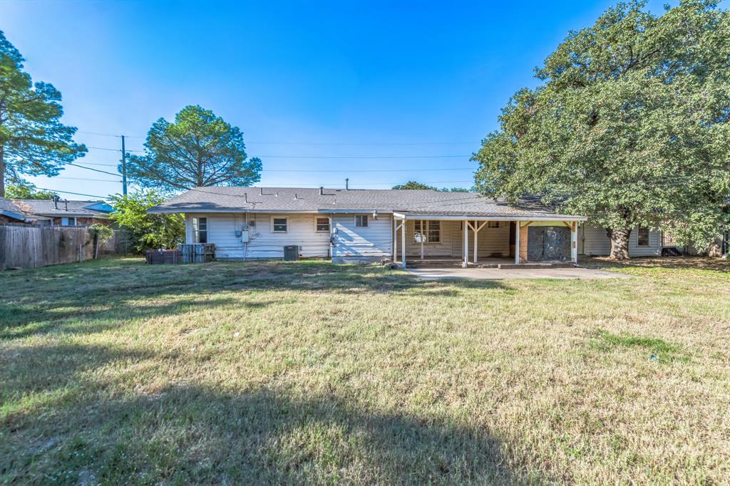 5621 Maceo Lane Property Photo 29