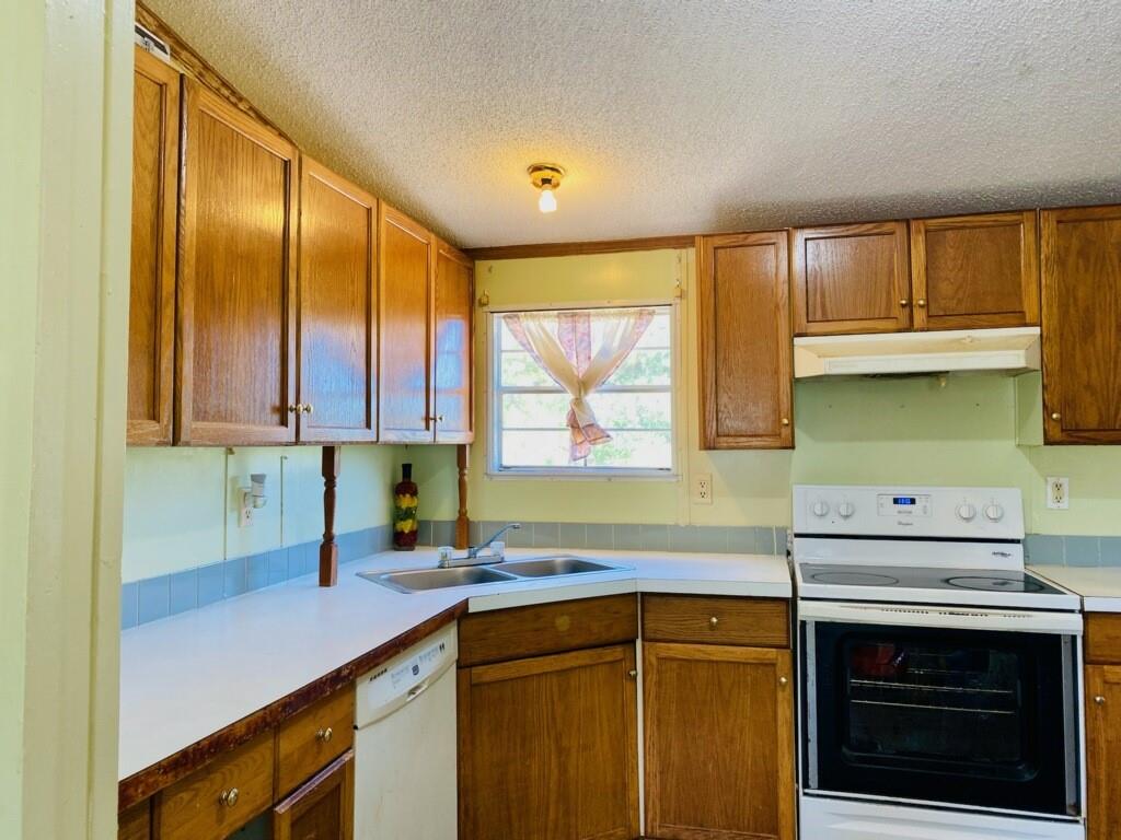 13701 N Us Highway 79 Highway Property Photo 9
