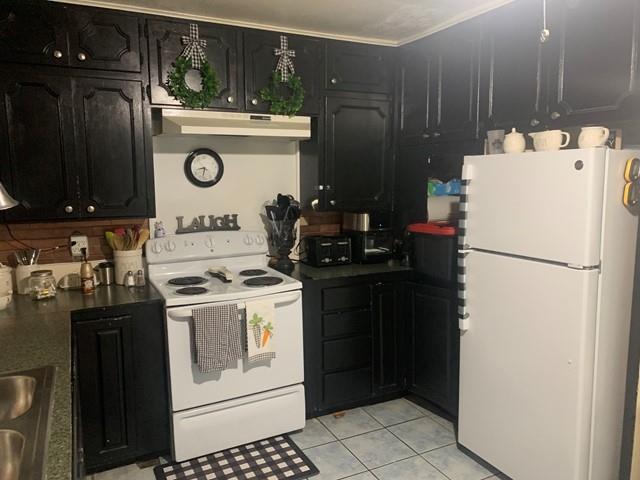 8425 Melrose Street Property Photo 5