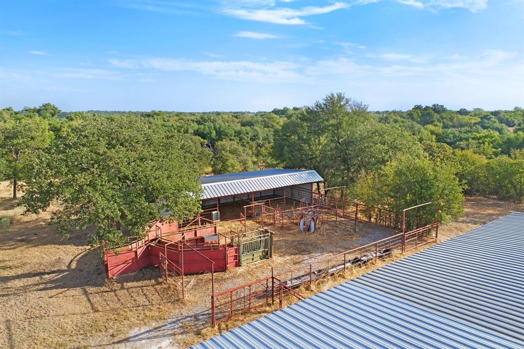 255 Maddux Road Property Photo 14