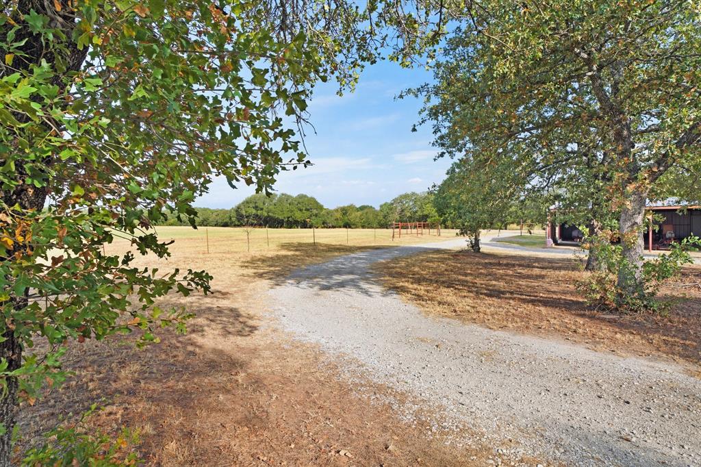 255 Maddux Road Property Photo 16