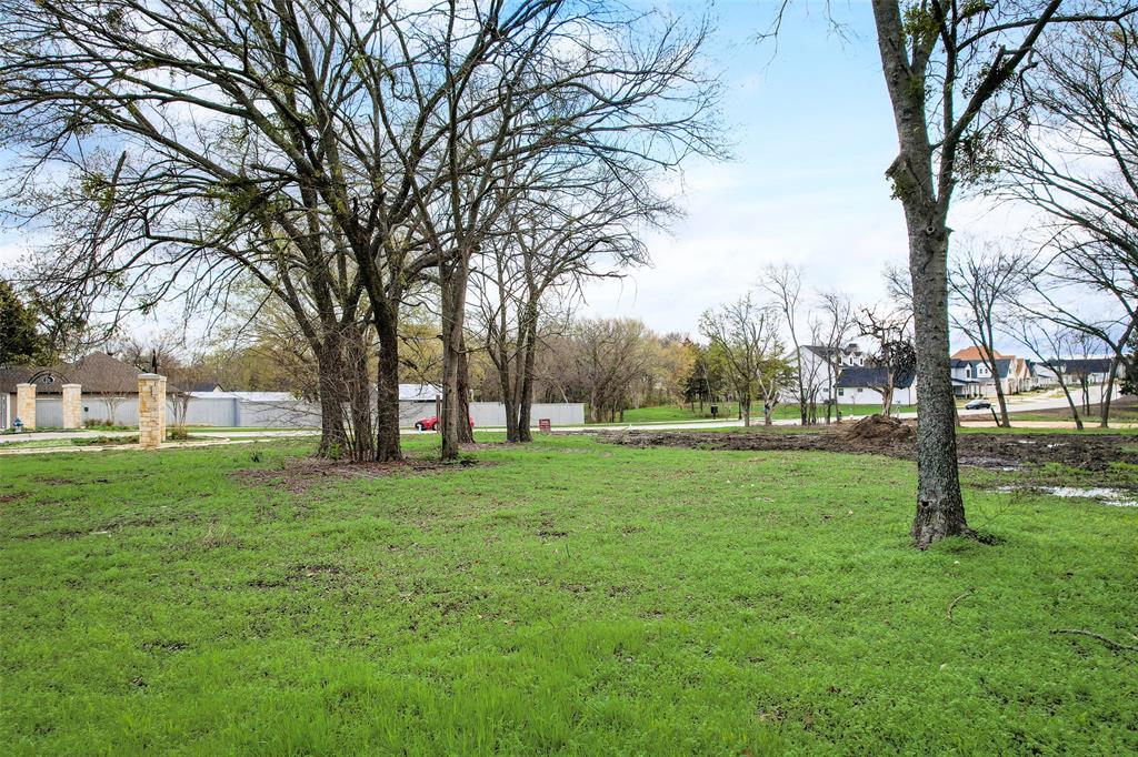 887 Park Place Boulevard Property Photo 8