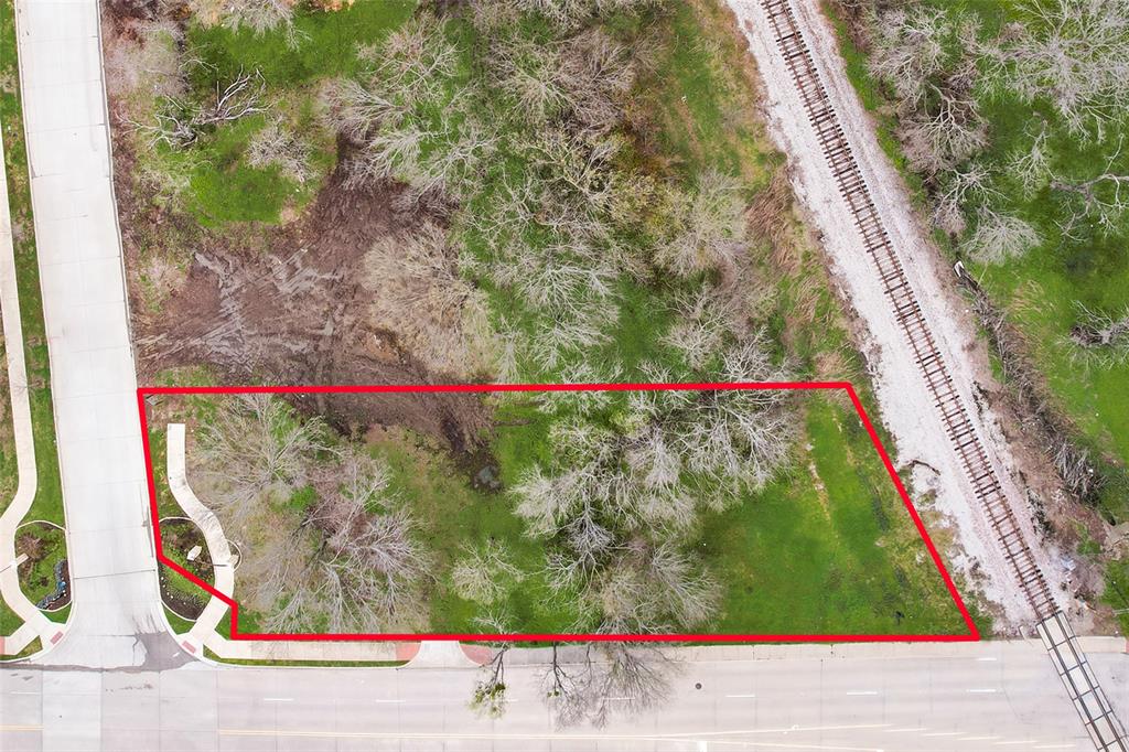 887 Park Place Boulevard Property Photo 14