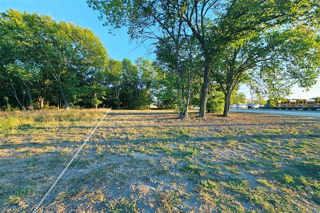 887 Park Place Boulevard Property Photo 16