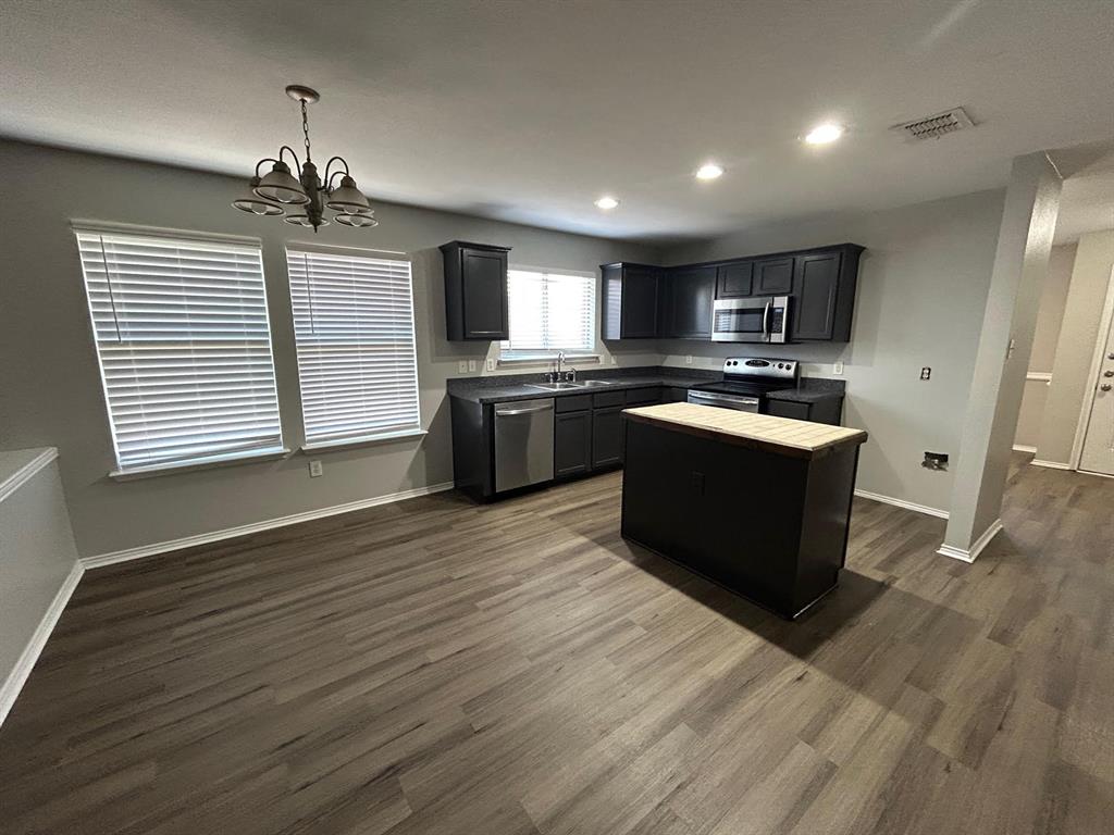 8920 Cross Oaks Ranch Boulevard Property Photo 7