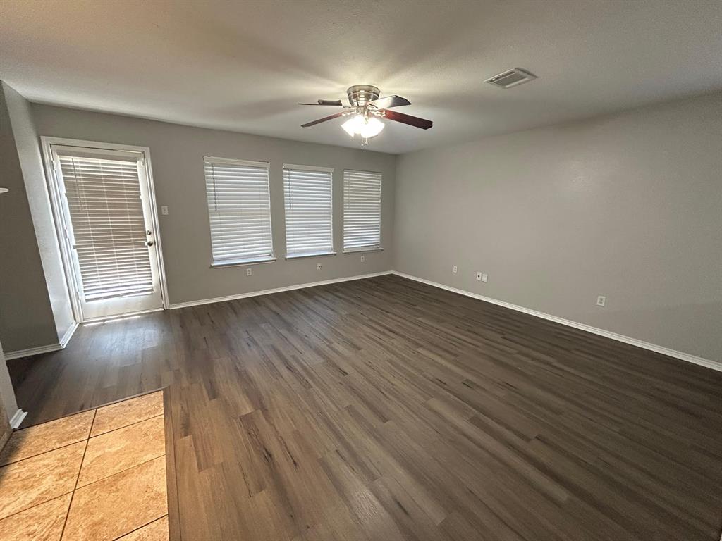 8920 Cross Oaks Ranch Boulevard Property Photo 8