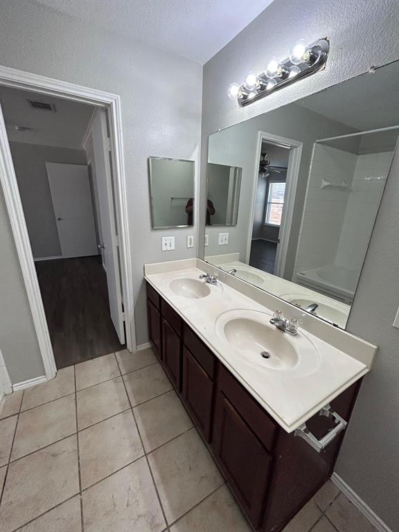 8920 Cross Oaks Ranch Boulevard Property Photo 13