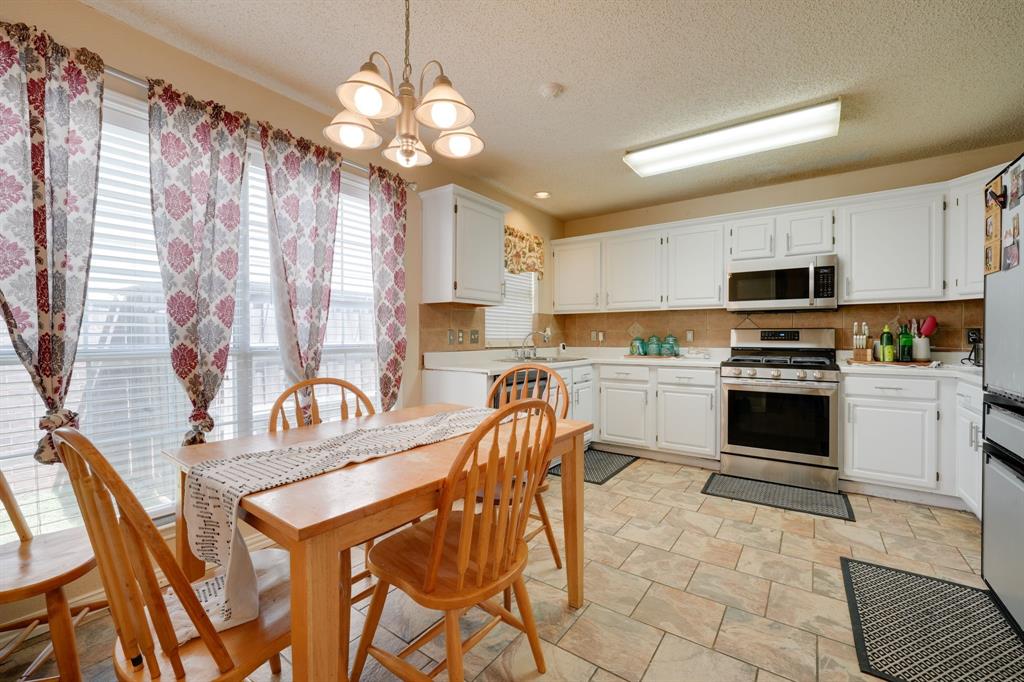 2120 Dover Drive Property Photo 7