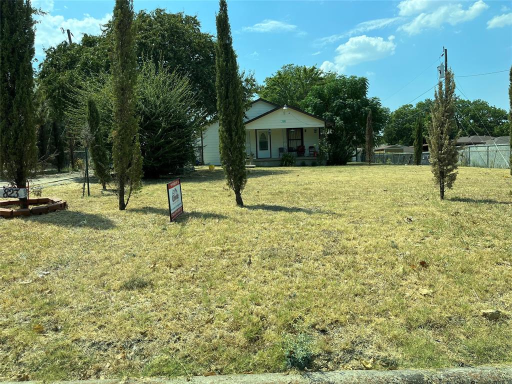823 Oxbow Lane Property Photo 1