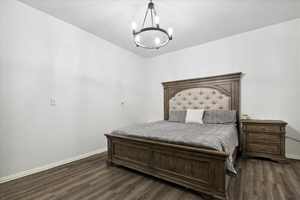 8802 Dunlap Street Property Photo 18