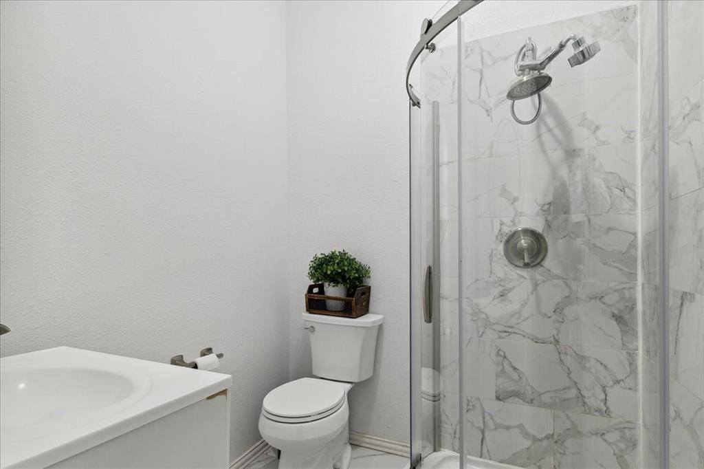 8802 Dunlap Street Property Photo 23