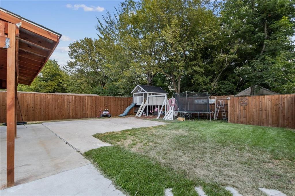 8802 Dunlap Street Property Photo 24