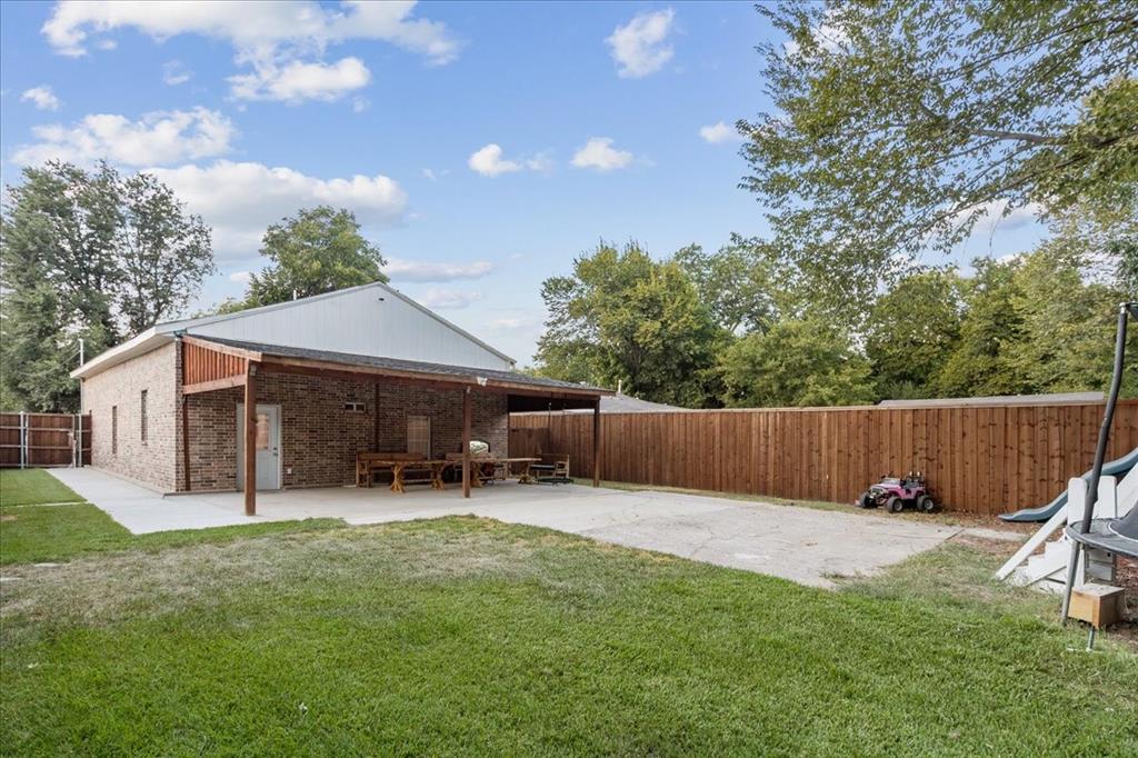 8802 Dunlap Street Property Photo 26