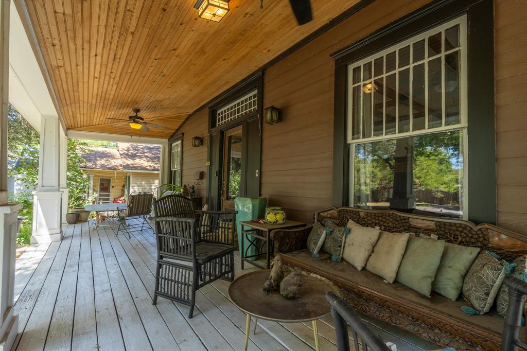 107 Corsicana Street Property Photo 3