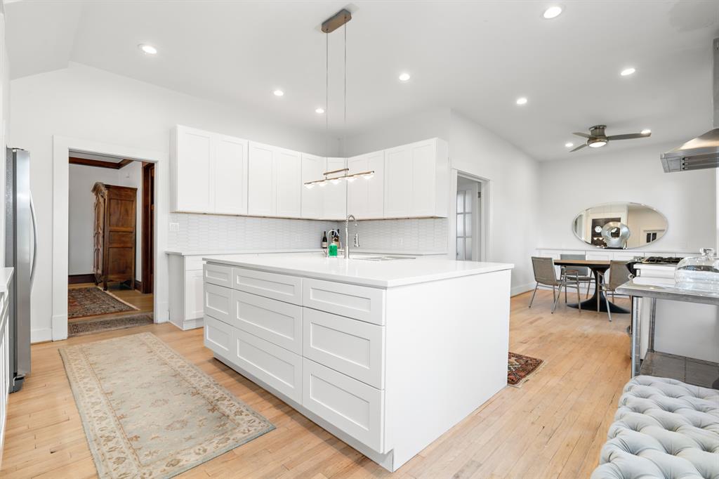 107 Corsicana Street Property Photo 13