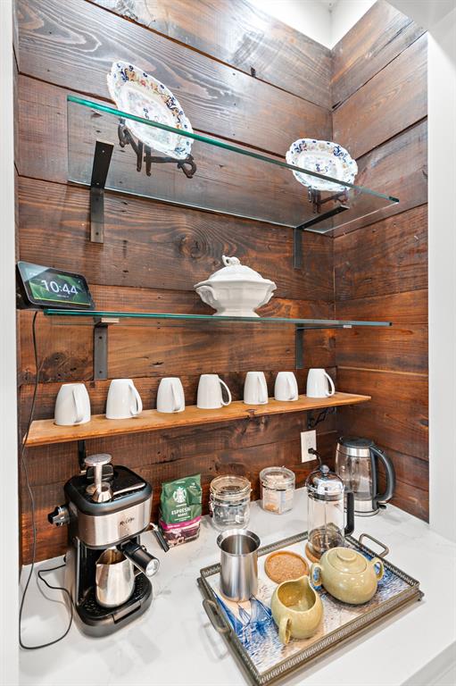 107 Corsicana Street Property Photo 17