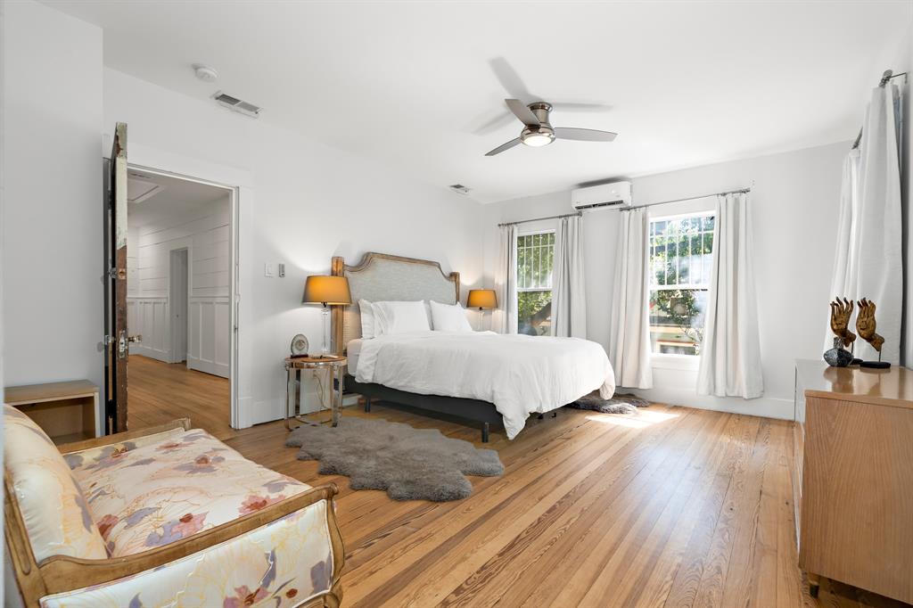107 Corsicana Street Property Photo 20
