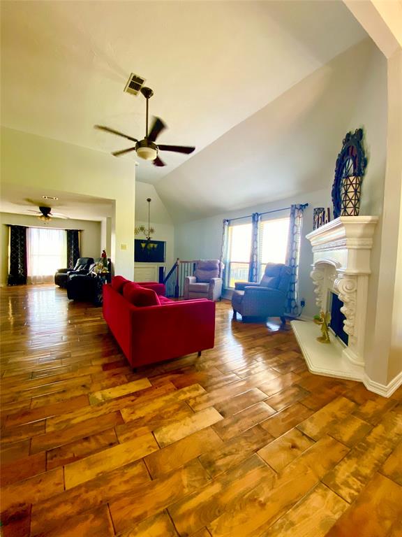 1316 Brookmeadow Court Property Photo 5