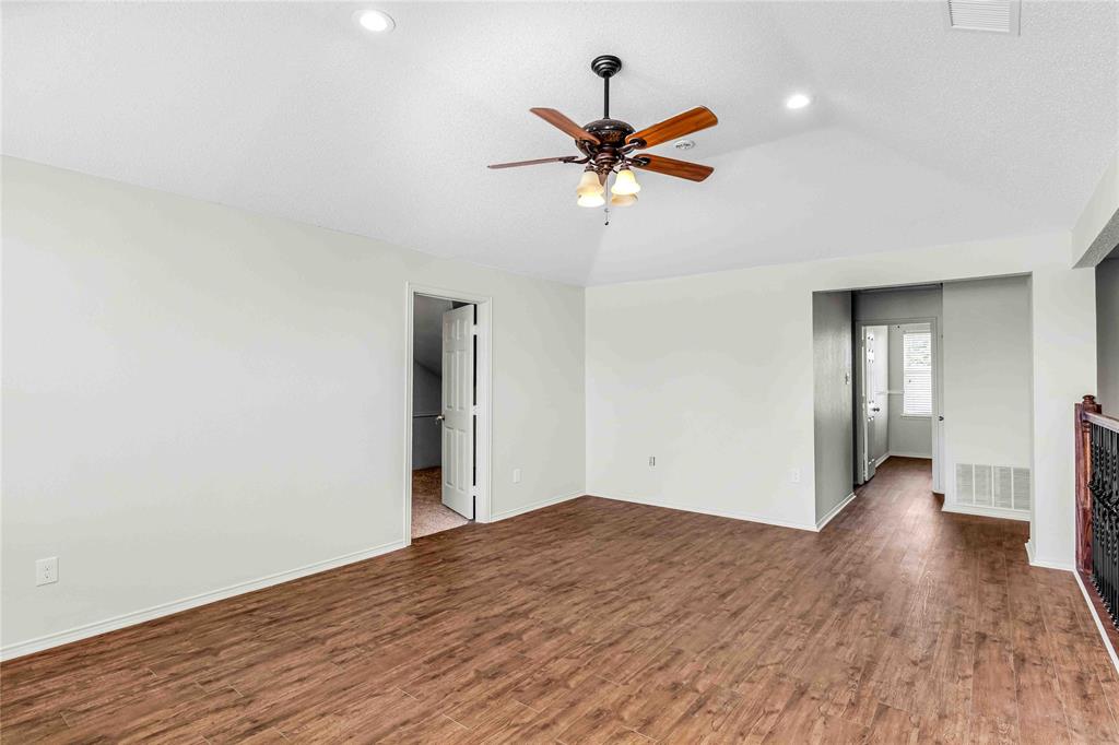 120 Hackberry Trail Property Photo 22