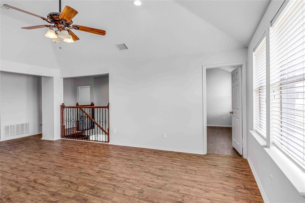 120 Hackberry Trail Property Photo 23