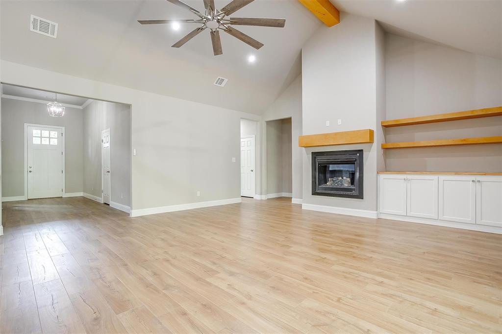 616 Glade Stream Court Property Photo 16