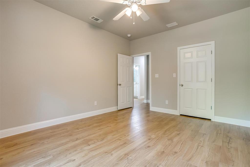 616 Glade Stream Court Property Photo 36