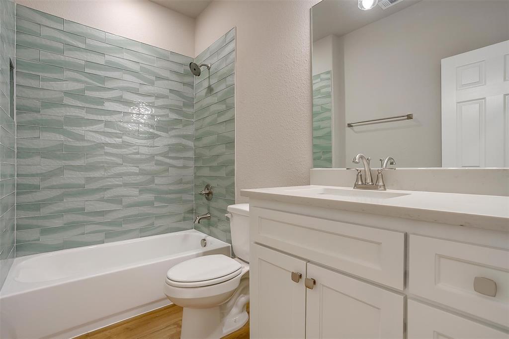 616 Glade Stream Court Property Photo 37