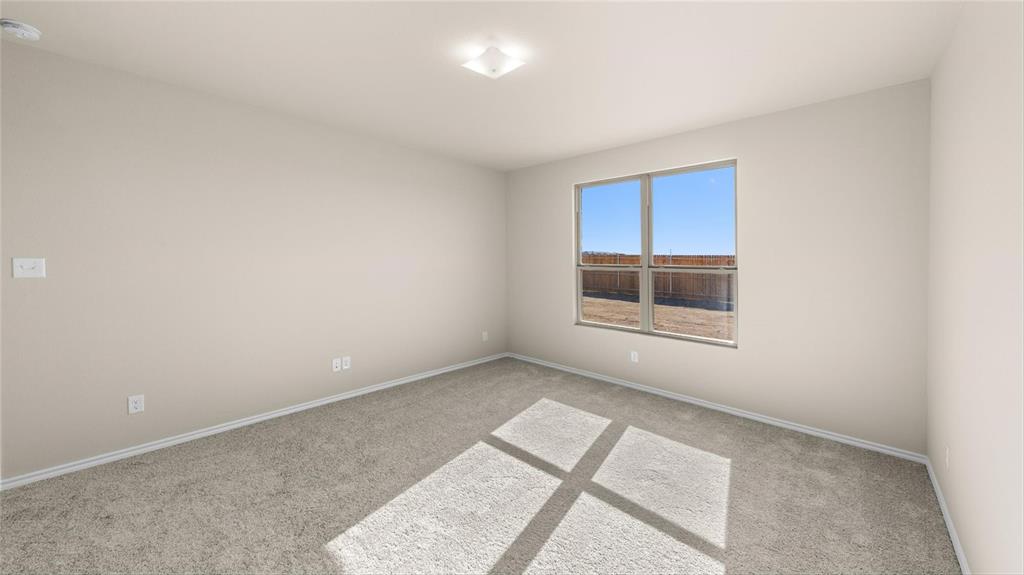 949 Ravenwood Lane Property Photo 17