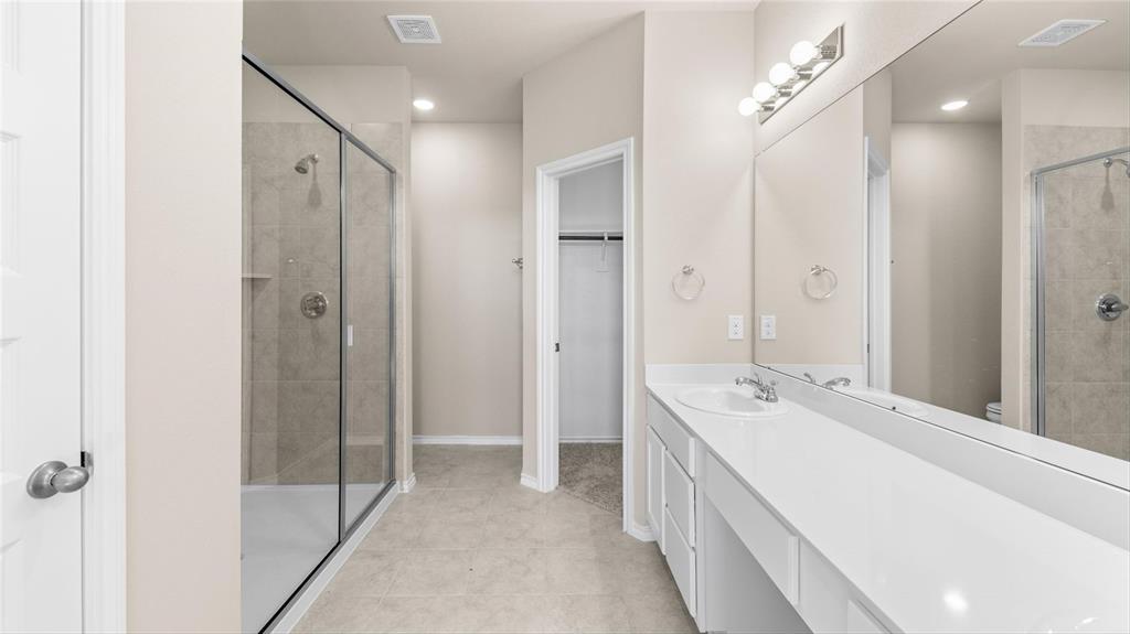 949 Ravenwood Lane Property Photo 19