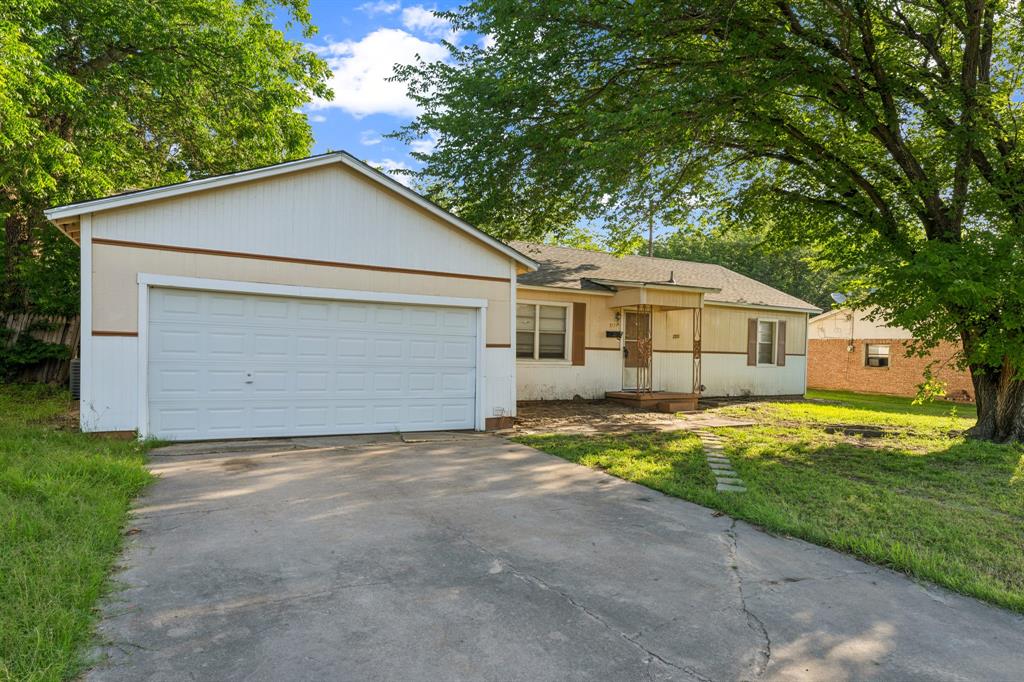 3733 Columbine Drive Property Photo 1