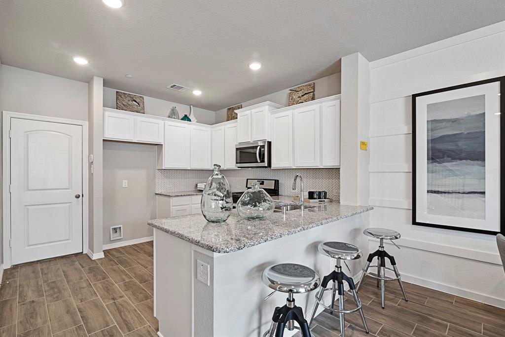 3736 Paradise Way Property Photo 4