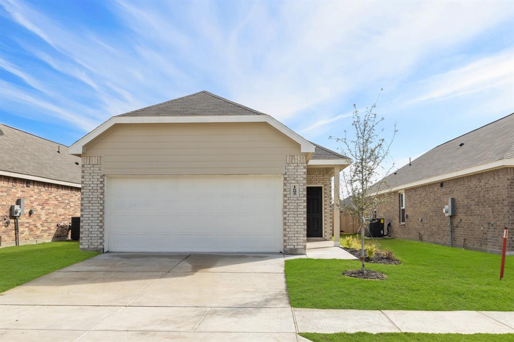 1605 Luke Street Property Photo 2